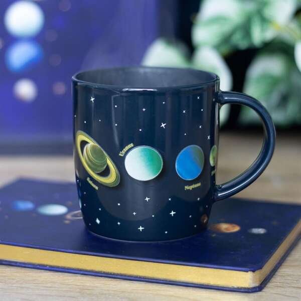 Solar System Heat Changing Mug - Image 4